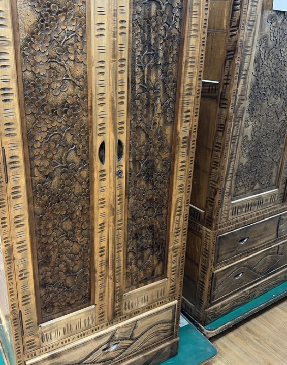 軽井沢彫り　家具　箪笥